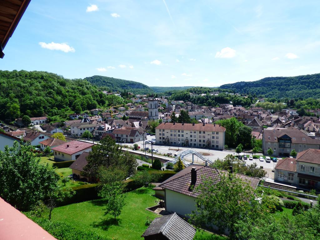 La Colline Aux Yeux Doubs Acomodação com café da manhã Baume-les-Dames Exterior foto