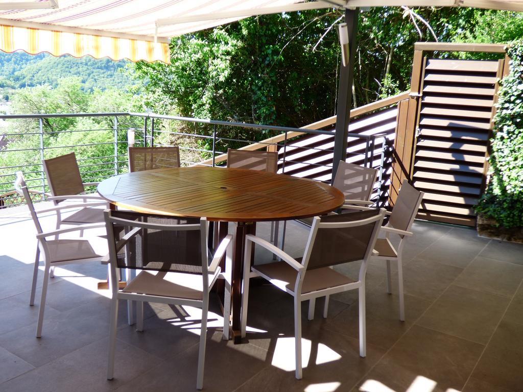 La Colline Aux Yeux Doubs Acomodação com café da manhã Baume-les-Dames Exterior foto