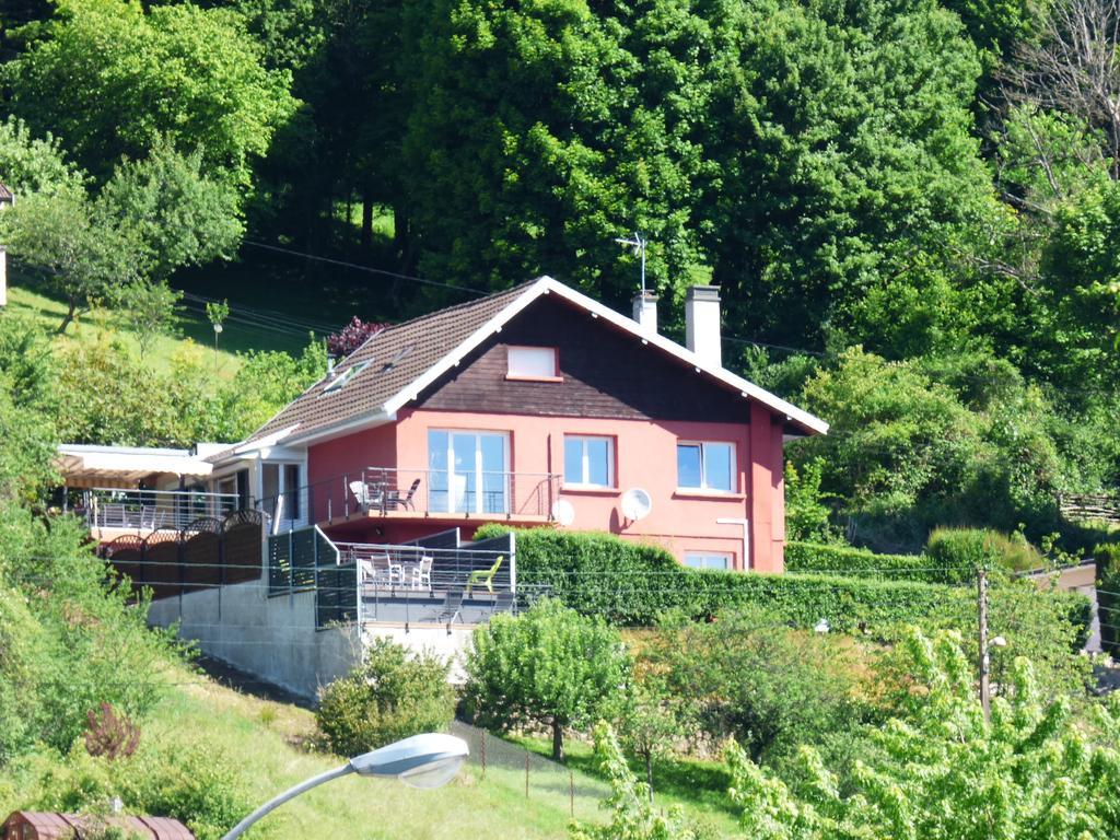 La Colline Aux Yeux Doubs Acomodação com café da manhã Baume-les-Dames Exterior foto