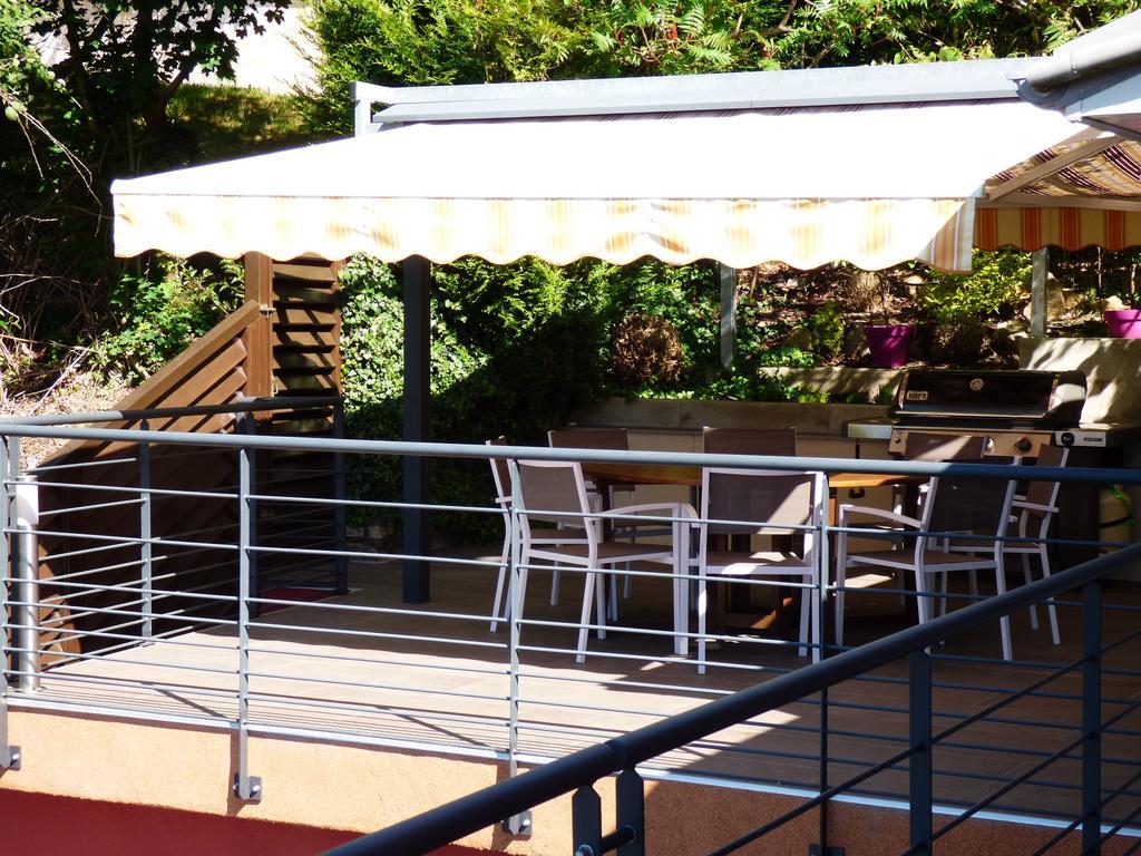 La Colline Aux Yeux Doubs Acomodação com café da manhã Baume-les-Dames Exterior foto